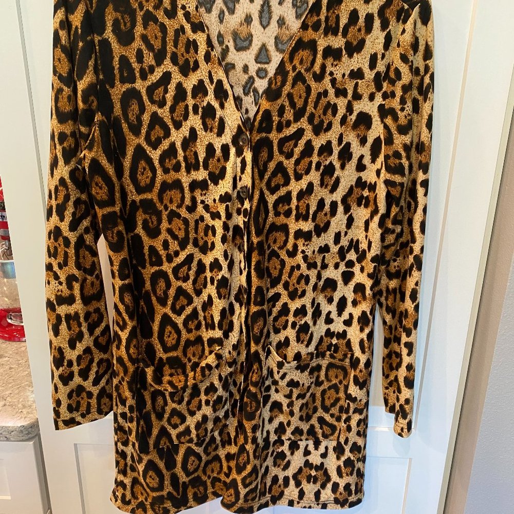 Lightweight Leopard Print Cardigan, size Medium